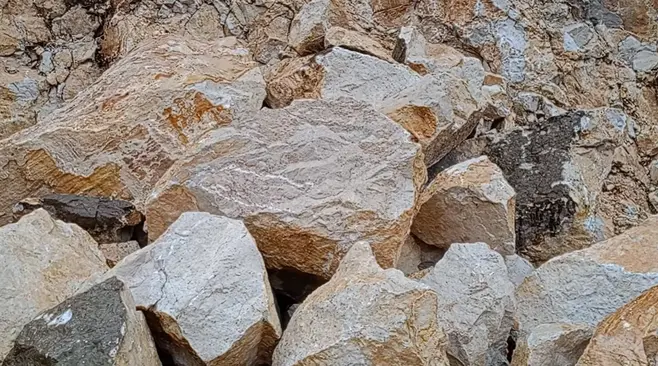 Pietra di Padula naturale